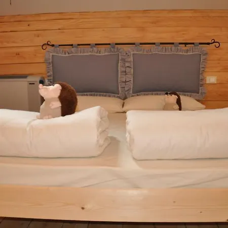 Vendégház Monte Catria Cotaline 1400 *