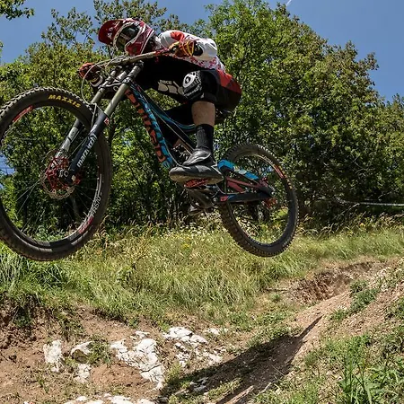 Vendégház Monte Catria Cotaline 1400